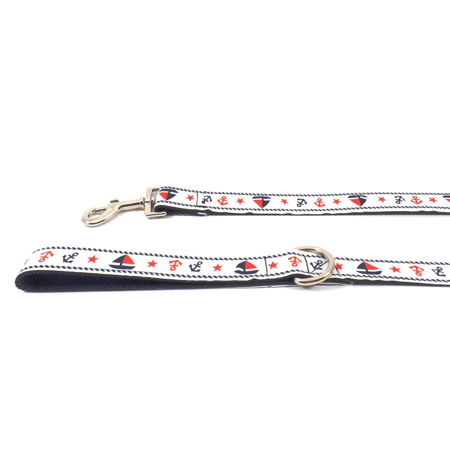 White with Boats and Anchors Leash - Beach & Dog Co.